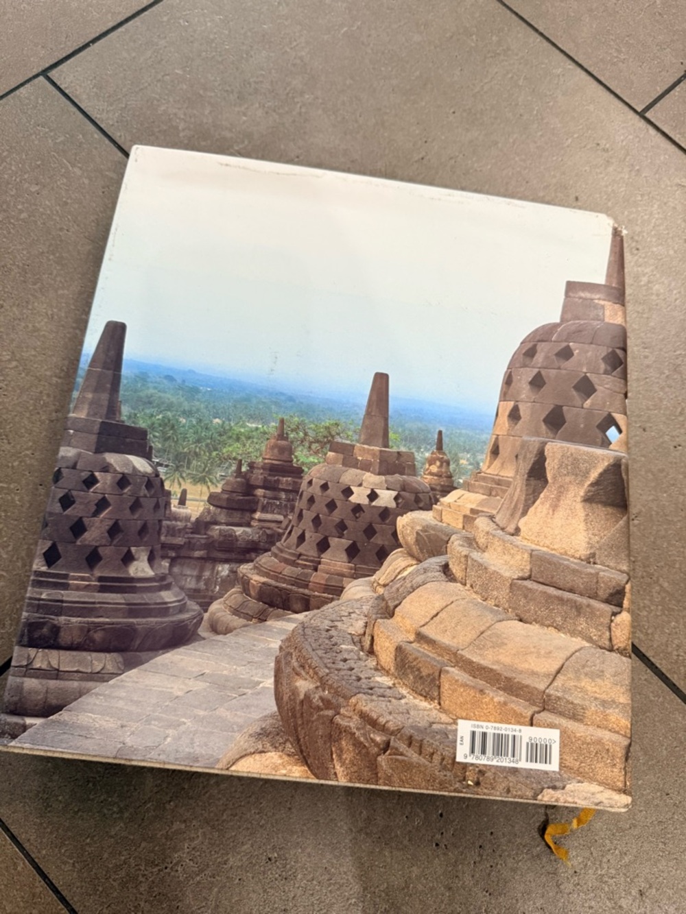 BOROBUDUR Coffee Table Book - Stone Temple Photography - Picture 5 of 7